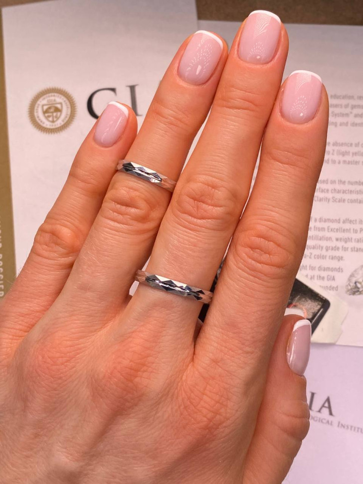 Обручальное кольцо из комбинированного золота Tiamo (041071)