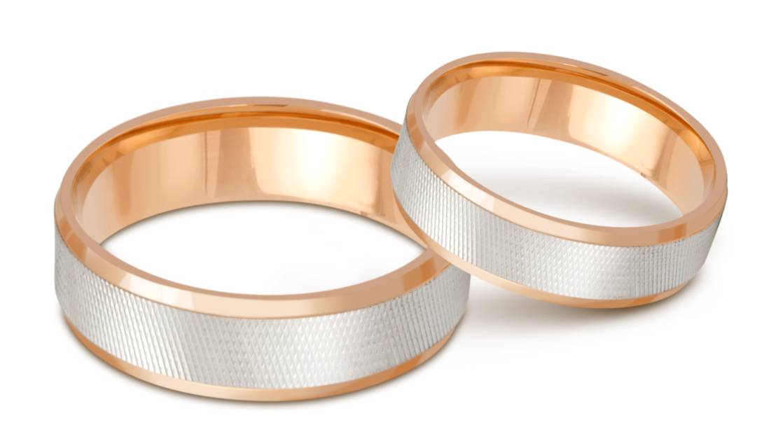 Обручальное кольцо из комбинированного золота (036242)