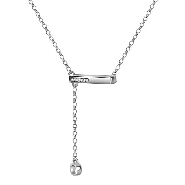 Колье из белого золота с фианитами (057797)