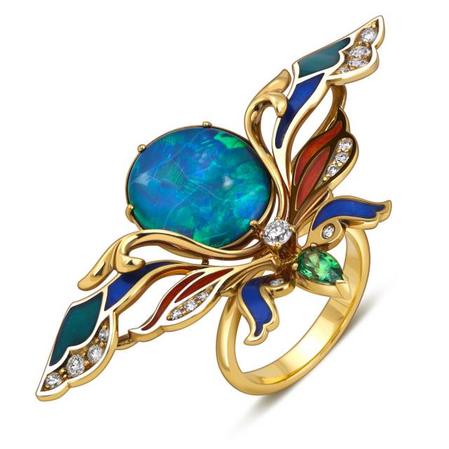 Кольцо из жёлтого золота с бриллиантами, тсаворитами и опалом "Австралия" (058041)