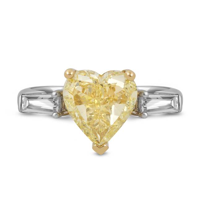 Помолвочное кольцо из белого золота с бриллиантами "Сердце" (047342)