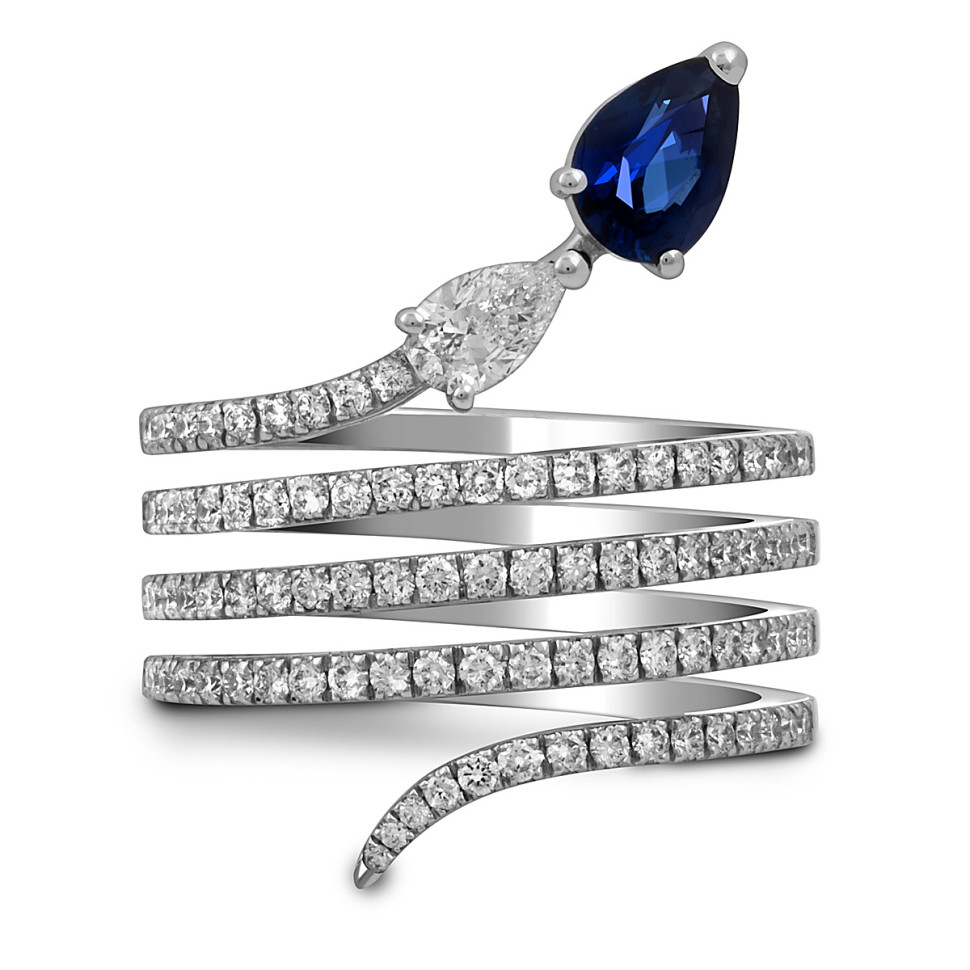 Кольцо из белого золота с бриллиантами и сапфиром 