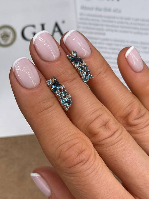 Серьги из красного золота с топазами (027789)