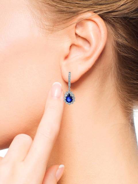 Серьги из белого золота с бриллиантами и сапфирами (025273)