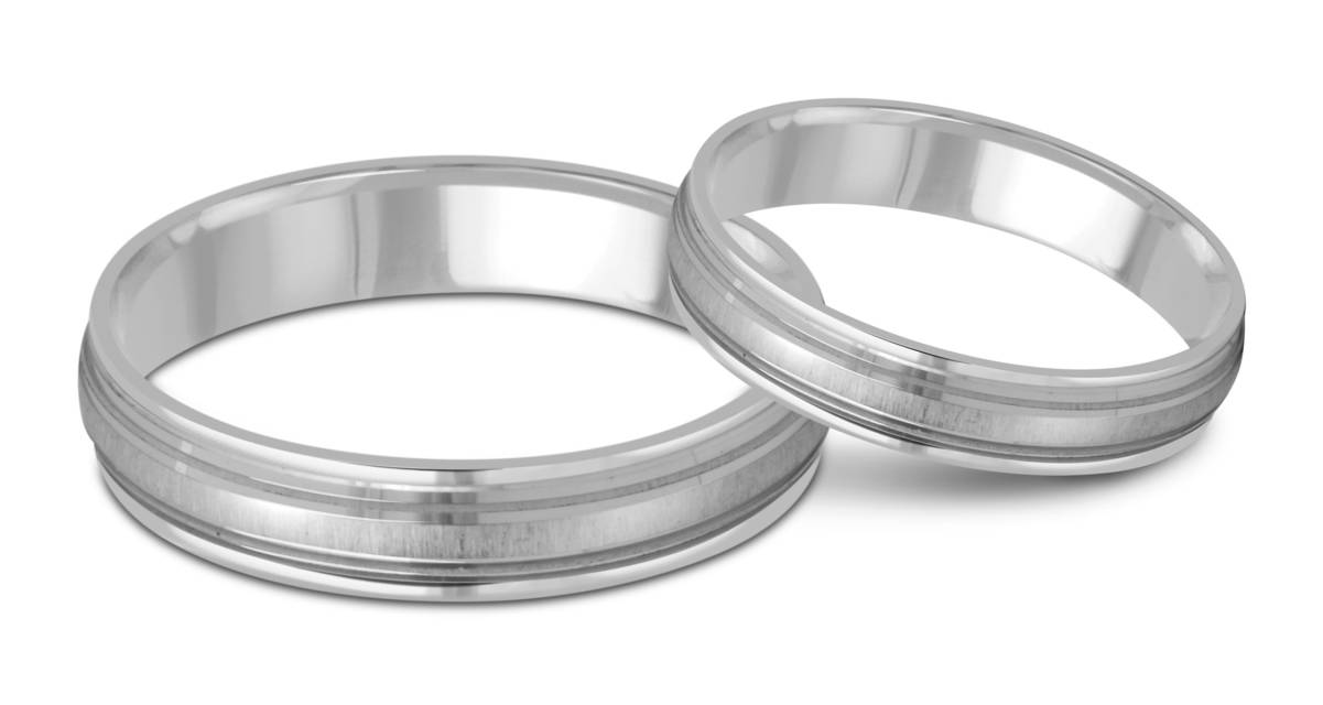 Обручальное кольцо из белого золота (040982)