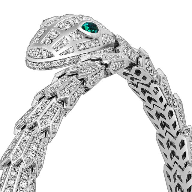 Браслет жёсткий из белого золота с бриллиантами и ситаллами (054452)