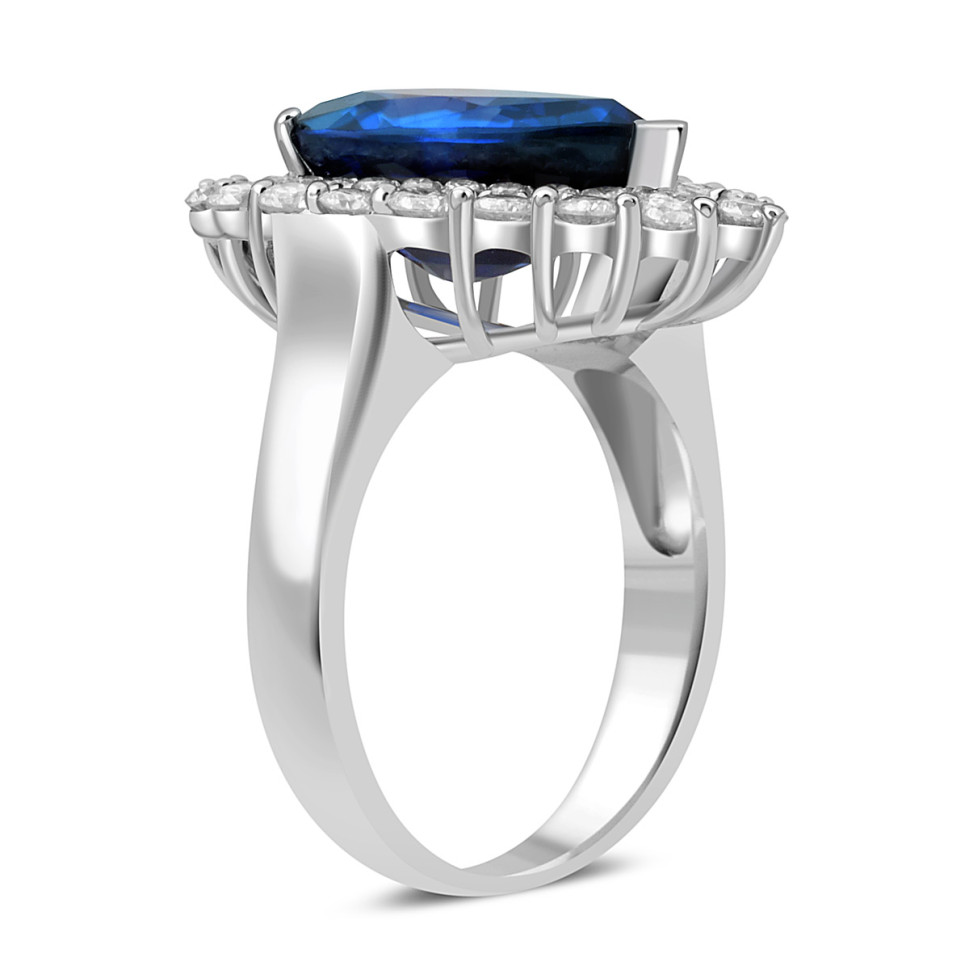 Кольцо из белого золота с бриллиантами и сапфиром (047600)