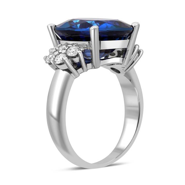 Кольцо из белого золота с бриллиантами и сапфиром (049243)