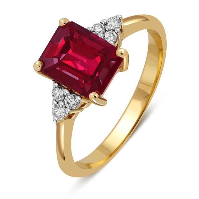Кольцо из жёлтого золота с бриллиантами и рубином (060175)