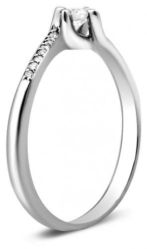 Помолвочное кольцо из платины с бриллиантами 18.0