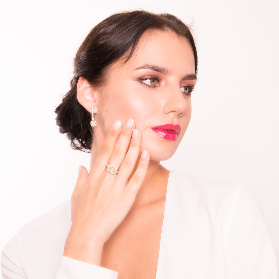 Кольцо из белого золота с бриллиантами (046737)