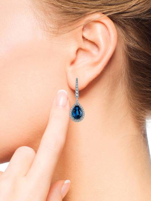 Серьги из белого золота с бриллиантами и топазами (060180)